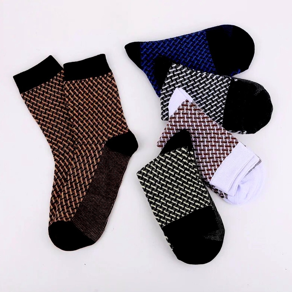 5 PAIRS OF MEN DRESS SOCKS